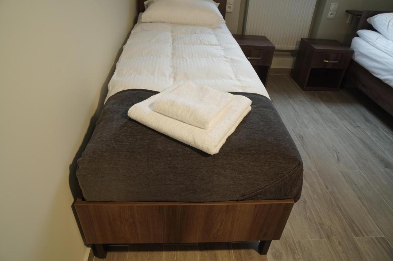 Smartmotel Pułtusk Exteriör bild
