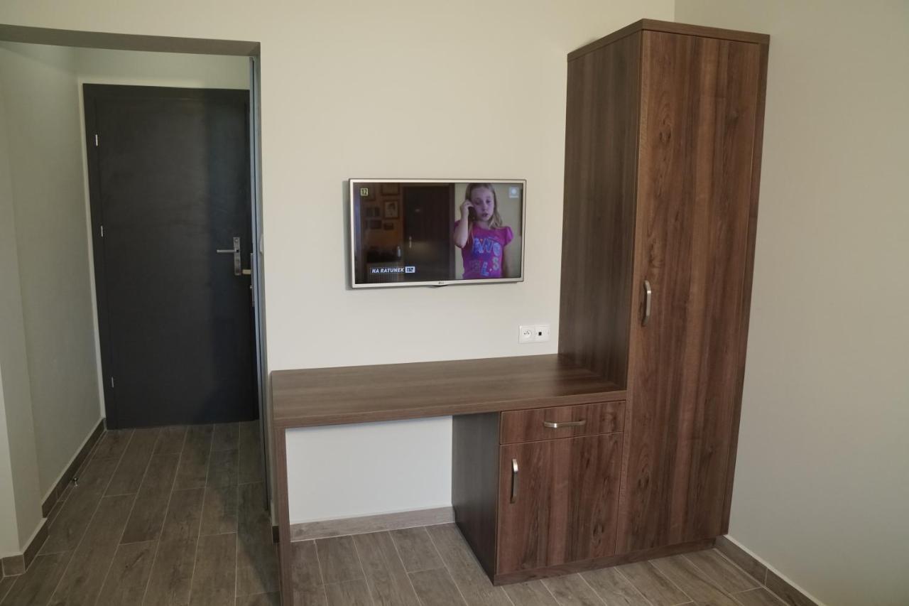 Smartmotel Pułtusk Exteriör bild